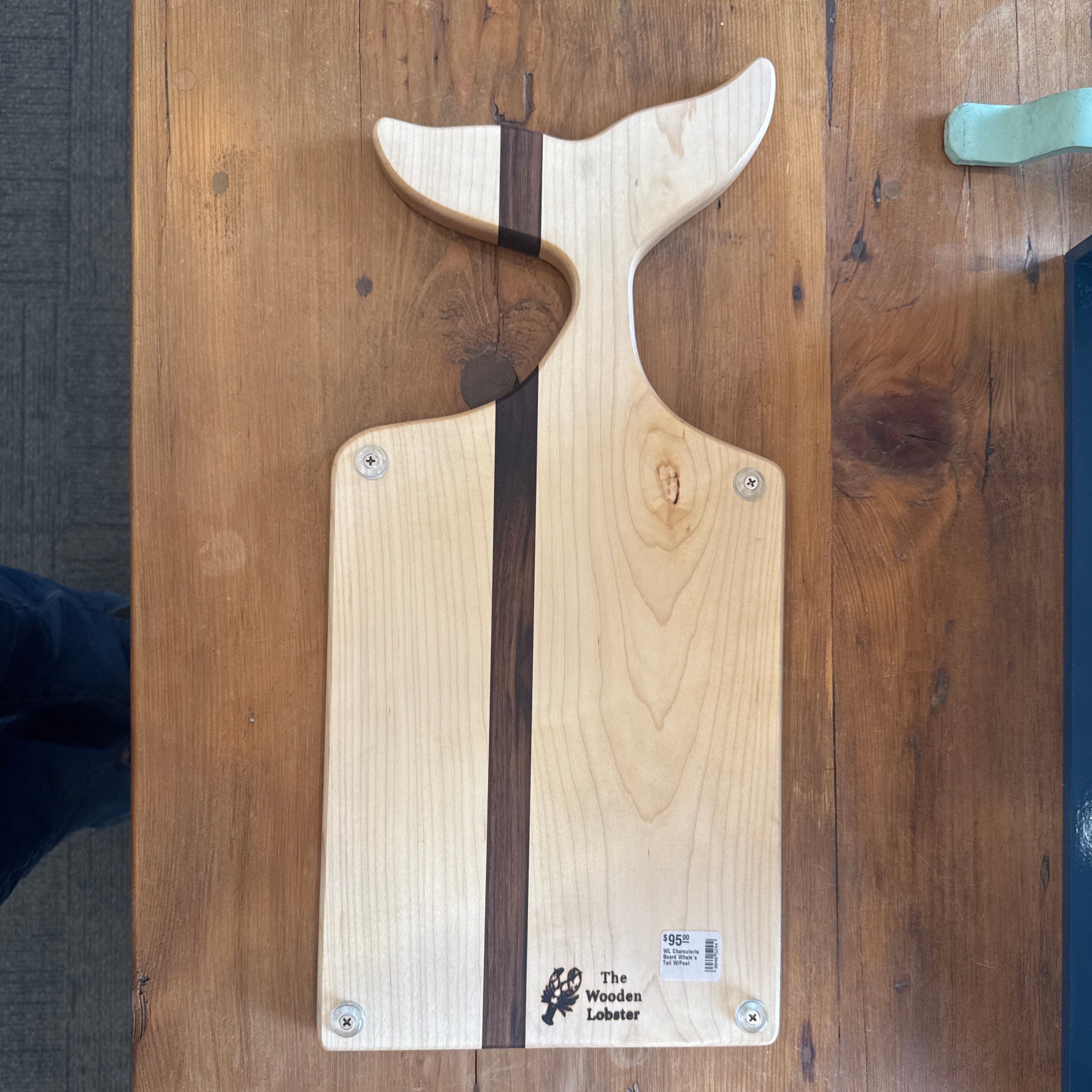 WL Charcuterie Board Whale's Tail W/Feet