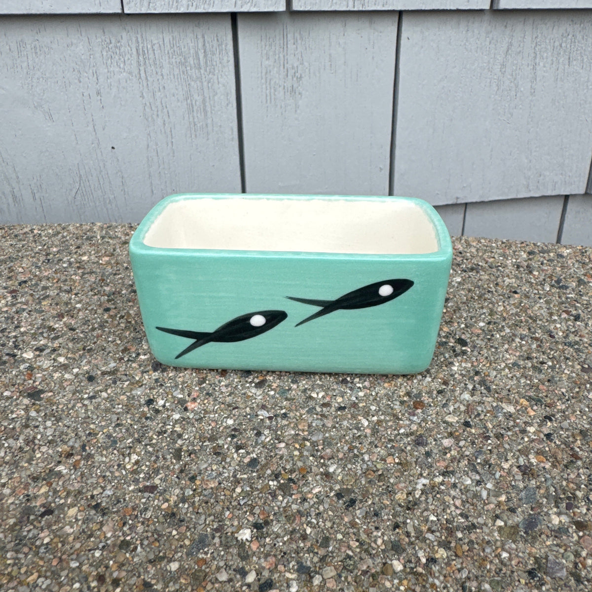Jobi Pottery Sacc box is perfect for sweetener packets, teabags, business cards or even crayons! 4 x 2 1/4 x 2.