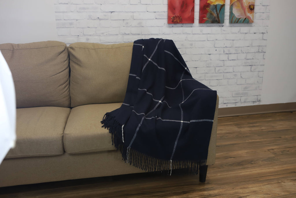Glasgow Navy Throw 50x68