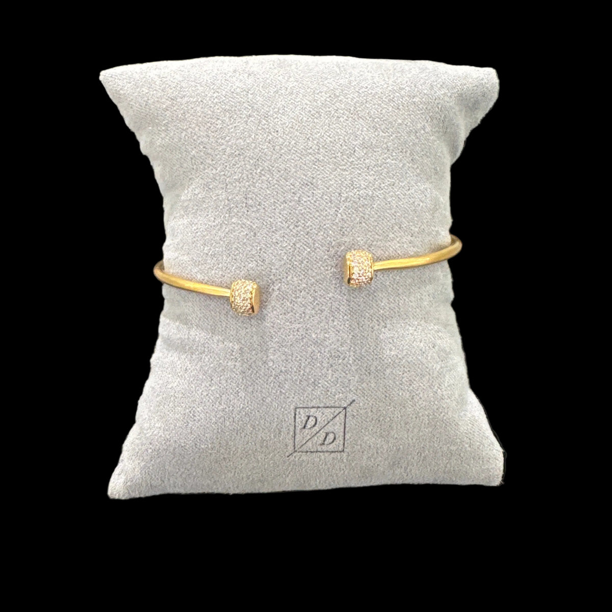 Juliette Pavé Twist Bangle - Gold - White Topaz
