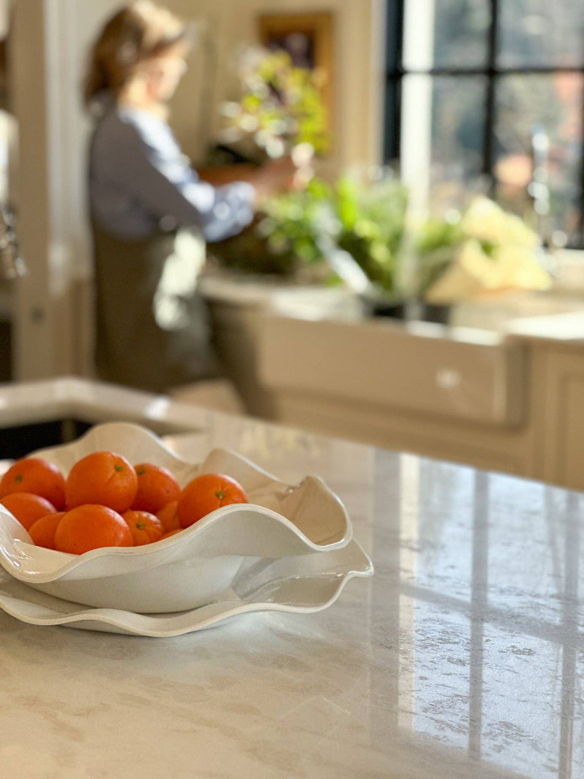 19" large wavy bowl