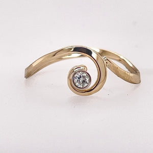Tom Kruskal Gold & Diamond Cresting Wave Ring