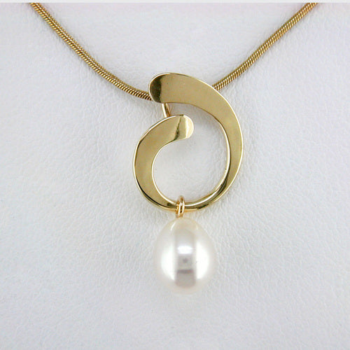 Tom Kruskal Small Gold Hoop Pearl Pendant