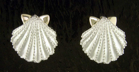 Steven Douglas Sterling Silver with Gold Accents Scallop Shell Post Earrings